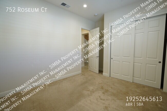 Building Photo - 752 Roseum Ct