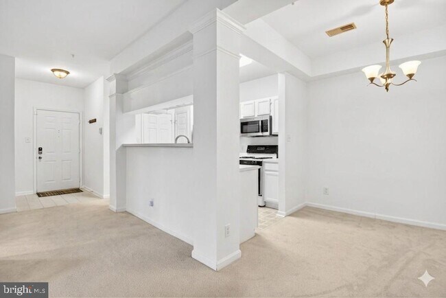 Building Photo - 46588 Drysdale Terrace