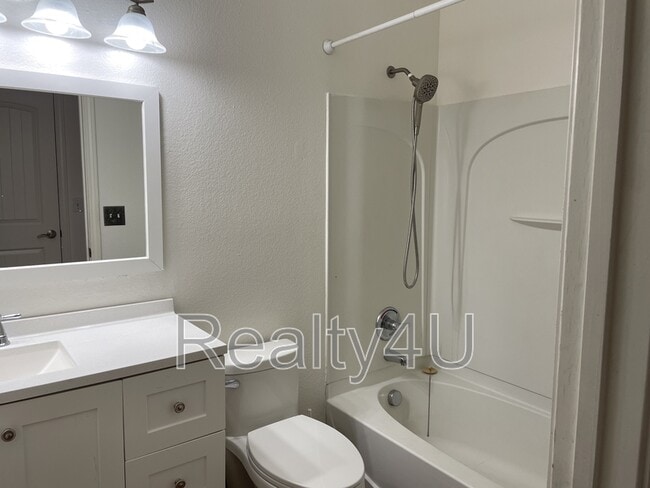 Building Photo - 2867 Willow Patch Rd