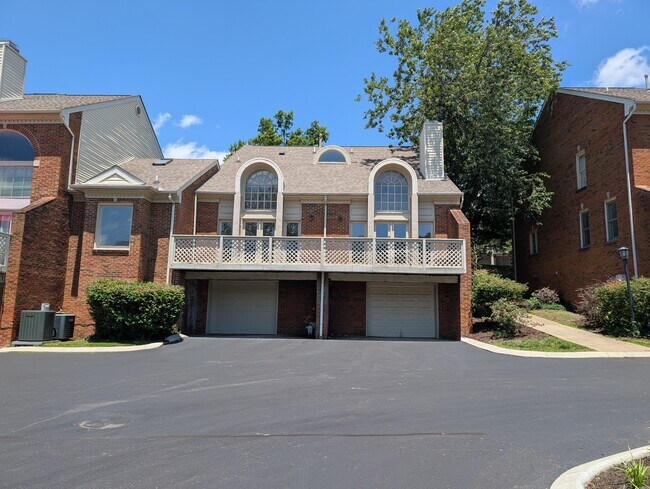 Building Photo - 407 Clairton Ct