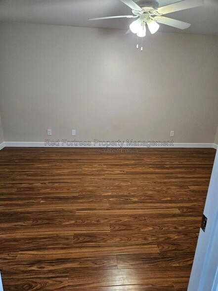 Building Photo - 17020 Golfside Cir