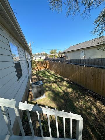 Building Photo - 5529-5531 Mesa Cir