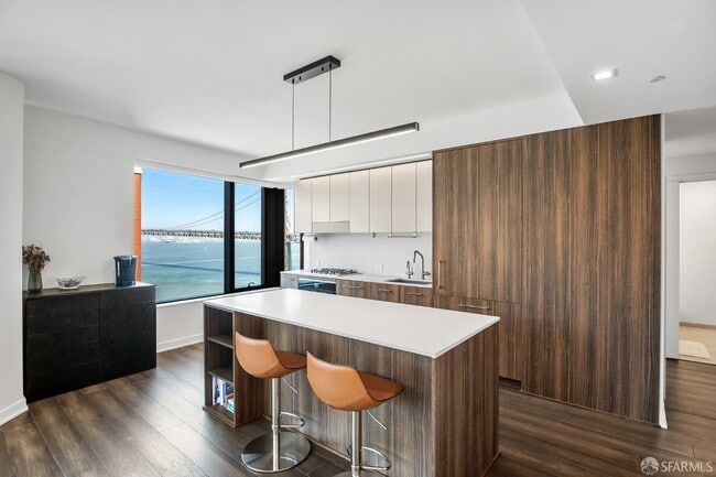 Building Photo - 280 Spear St