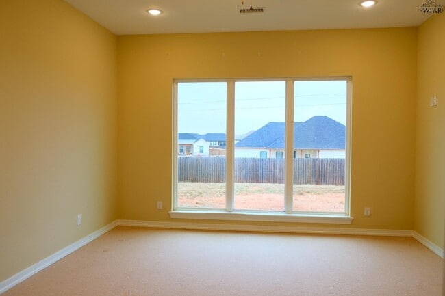 Building Photo - 20 Edwards Way