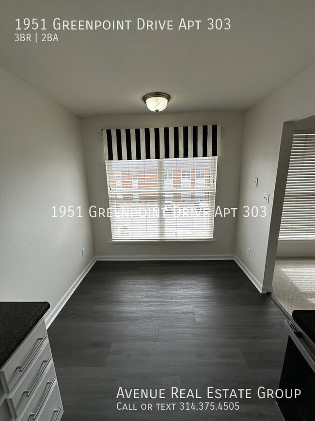 Building Photo - Bright 3-Bed Condo with Modern Updates & P...