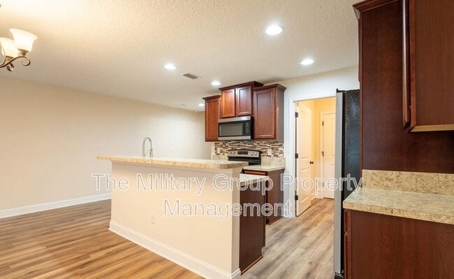 Building Photo - 382 Old Jennings Rd