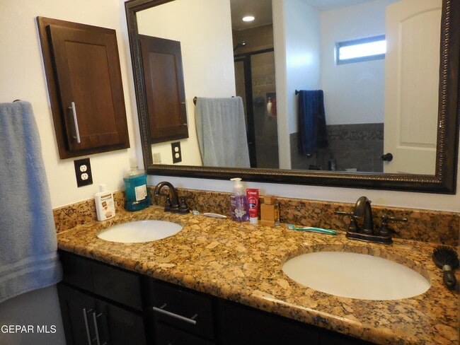 Building Photo - 3143 Red Maple