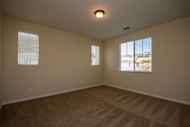 Building Photo - 3BD Home in the Belmount Community of San ...