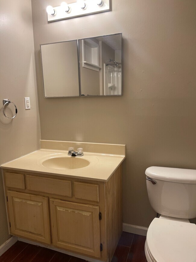 Building Photo - 153 Payne Branch Rd