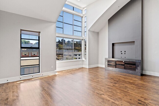 Building Photo - Tri-Level Inner Mission Live/Work Condo - ...