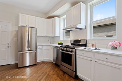 Building Photo - 733 N Noble St