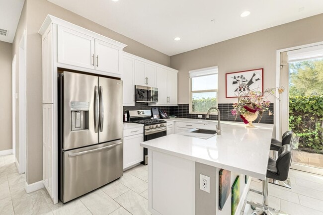 Building Photo - 7611 E Camino Vivaz