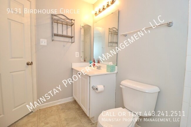 Building Photo - 9431 Birdhouse Cir