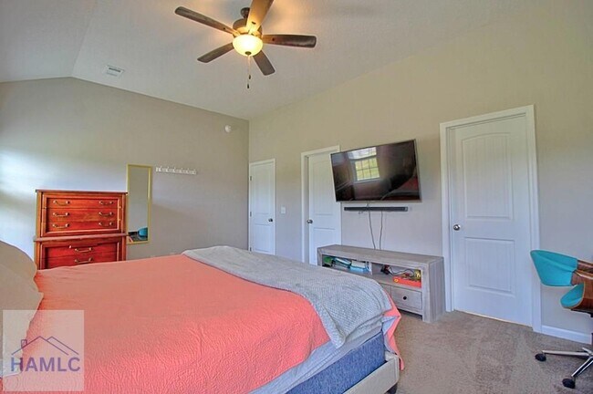 Building Photo - 50 Sunflower Cir NE