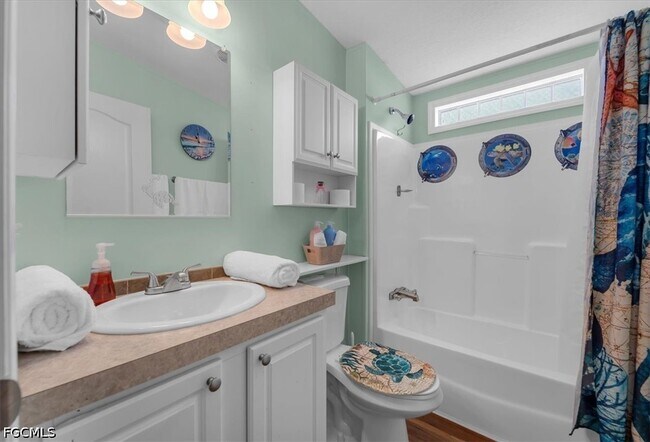 Building Photo - 701 Coral Dr