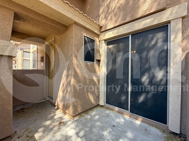 Building Photo - 1225 N 36th St