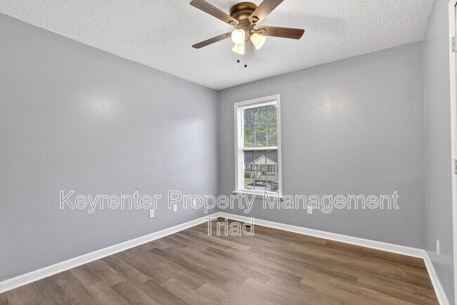 Building Photo - 1608 Mcpherson St