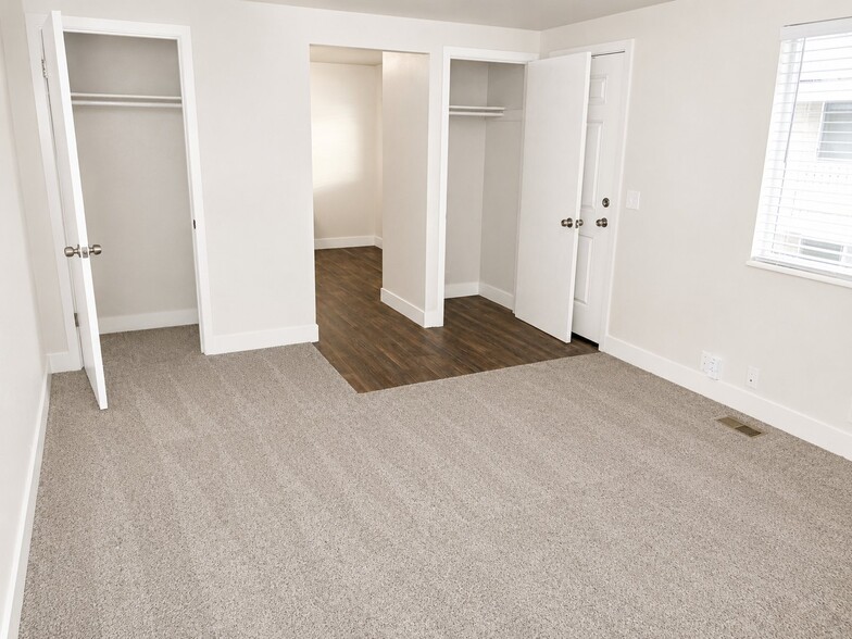 Building Photo - 2117 E 3300 S
