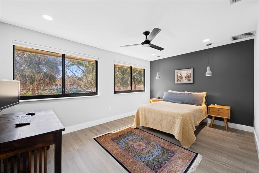 Building Photo - 340 City View Dr