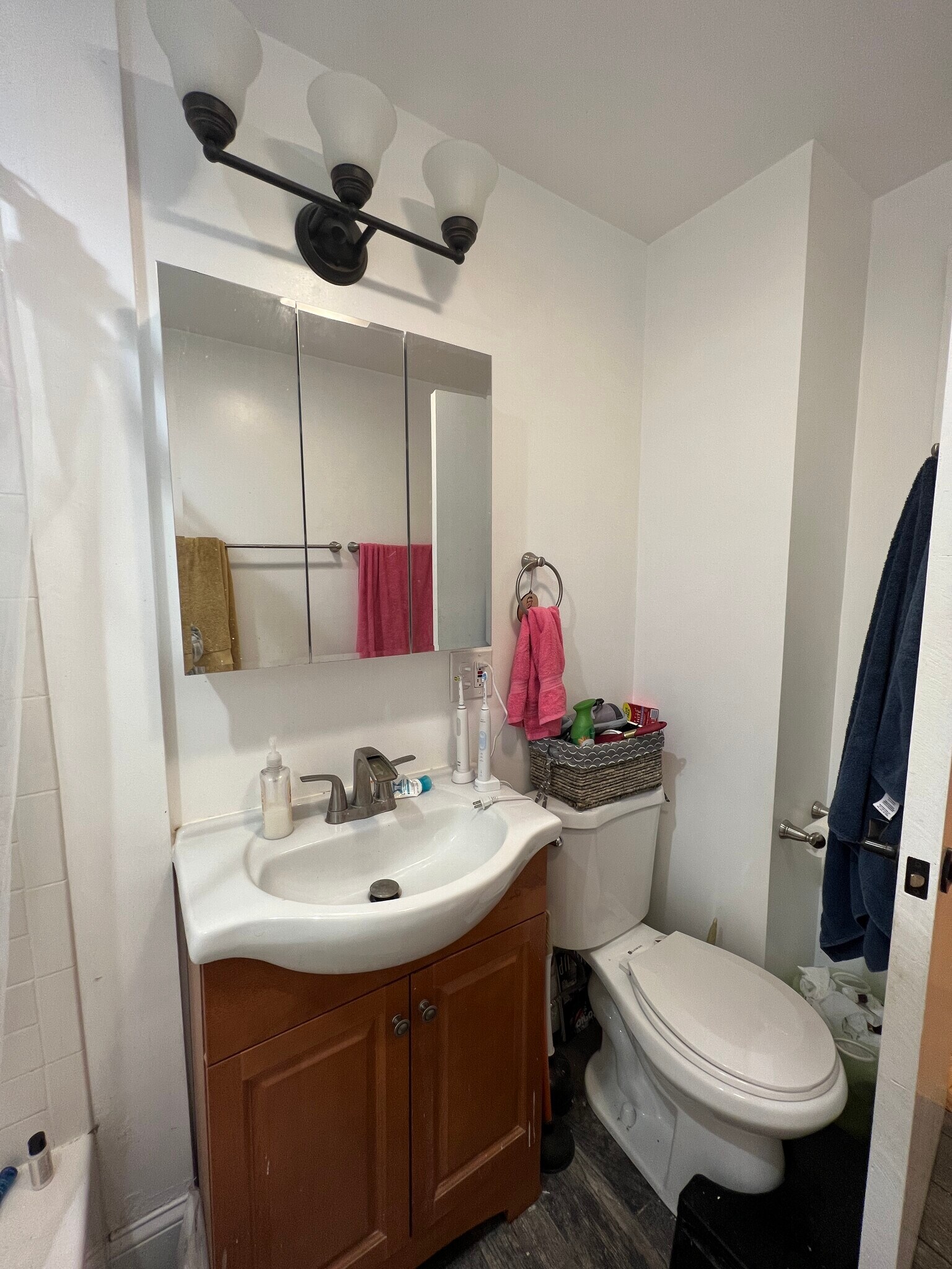 Building Photo - 121 Liberty Rd