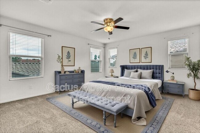 Building Photo - 1245 N Balboa