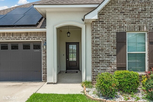Building Photo - Gorgeous Home For Rent!!