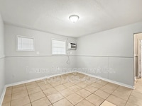 Building Photo - 524 Starrett Rd