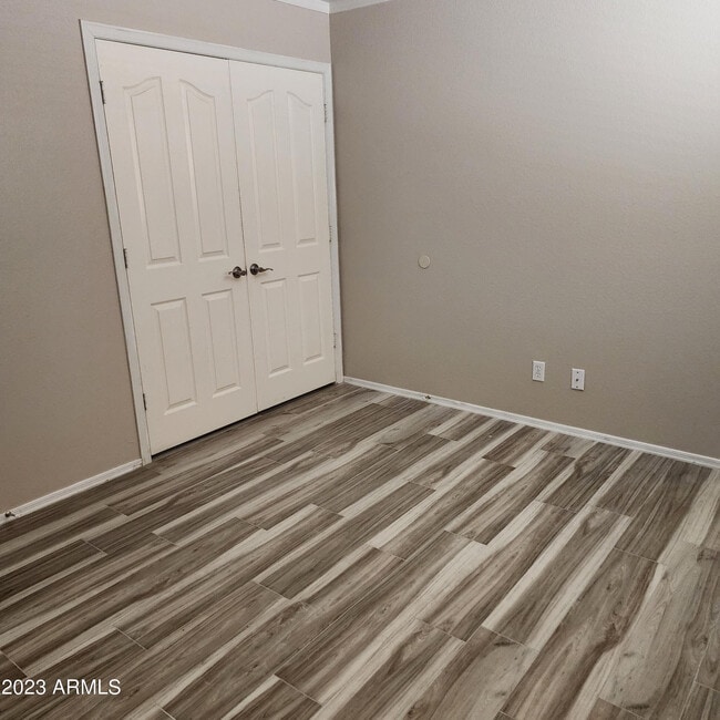 Building Photo - 15864 W Evans Dr