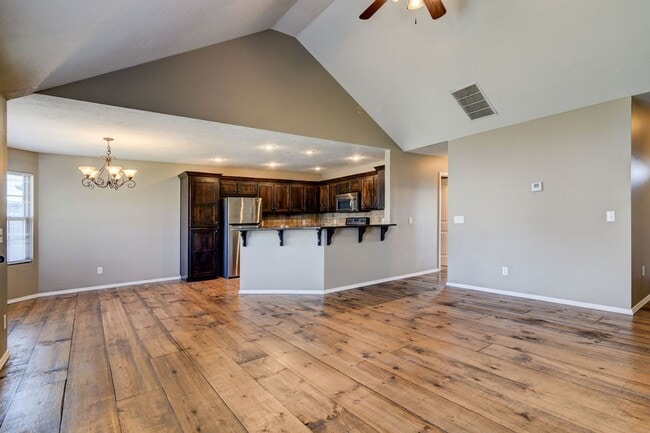 Building Photo - Beautiful 3-bedroom, 2-bath home in Republic with a 2-car garage.