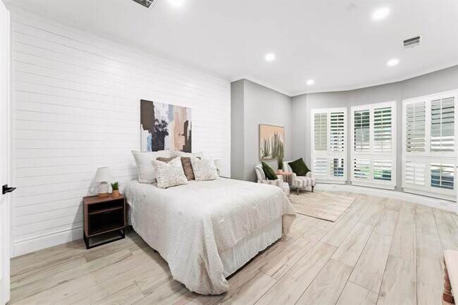 Building Photo - 13500 Coleto Creek Trail