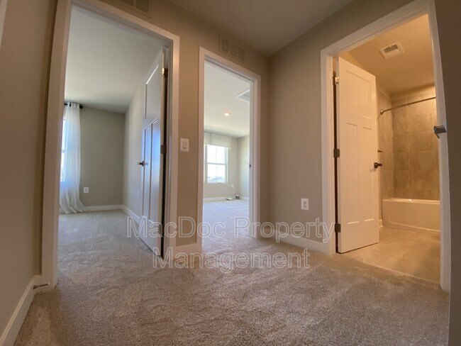 Building Photo - 18422 Centennial Cir