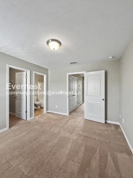 Building Photo - 4159 Saddlecreek Wy