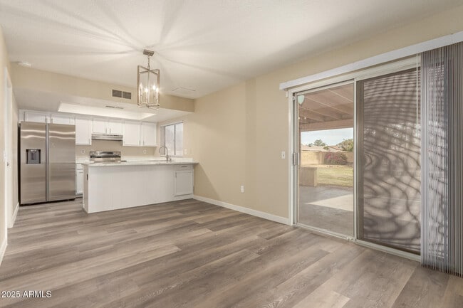 Building Photo - 16043 N 30th Ave