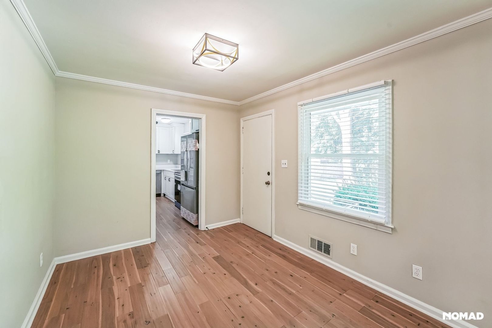 Building Photo - 2257 Collins Dr