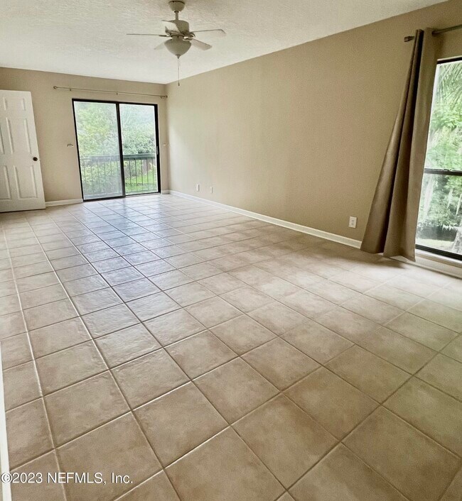 Building Photo - 8797 Como Lake Dr