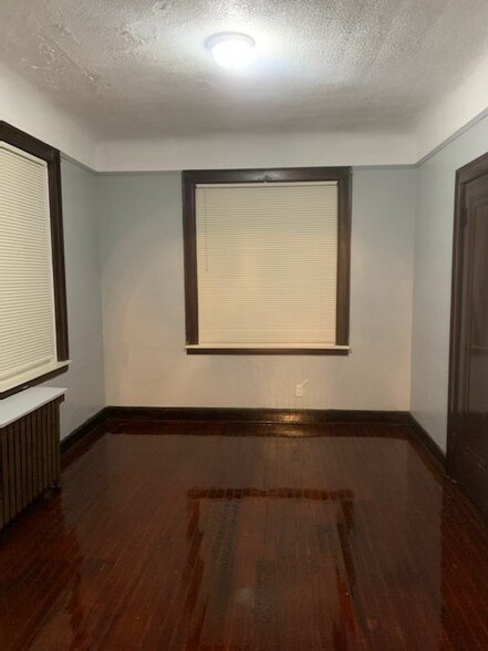 Building Photo - 12798 Wilshire Dr