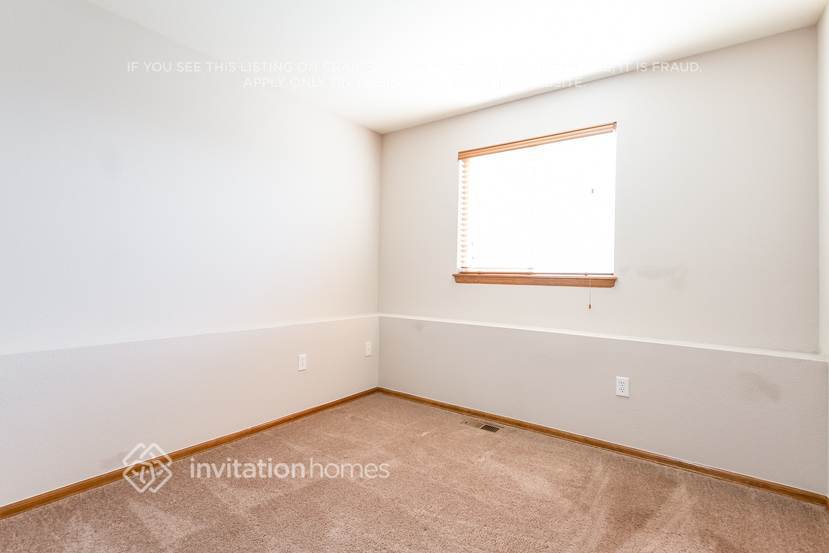 Building Photo - 21731 E Kent Dr