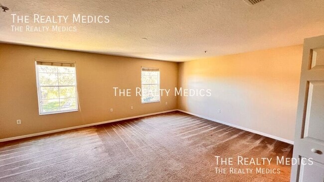 Building Photo - 331 Freedom's Ring Dr