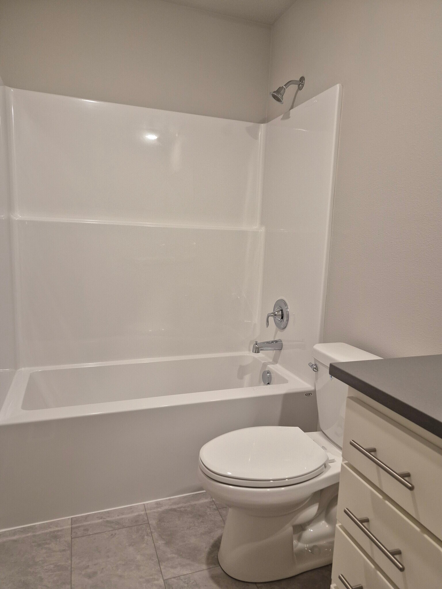 Hall Bath - 31741 NW Blake Terr