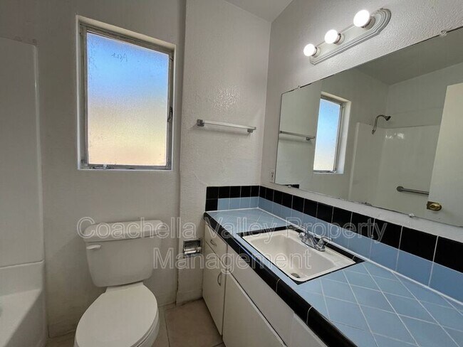 Building Photo - 13336 Ave Hermosa