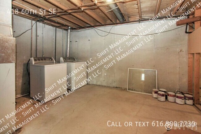 Building Photo - 418 60th St SE