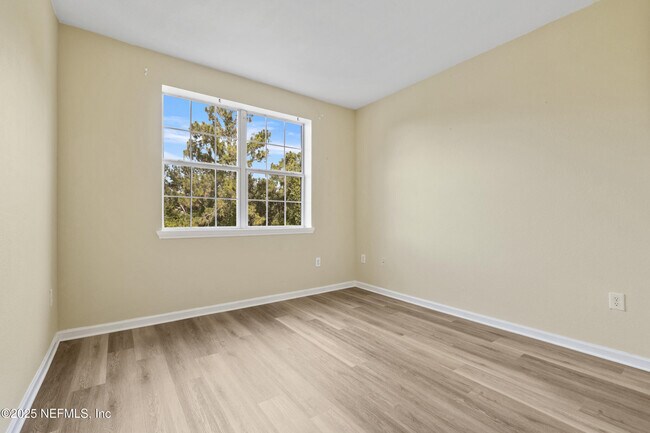 Building Photo - 410 S Villa San Marco Dr