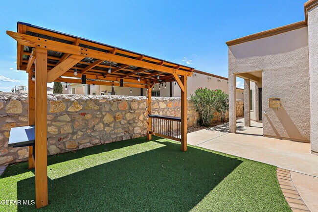 Building Photo - 14952 Brandon Wolfram Ct