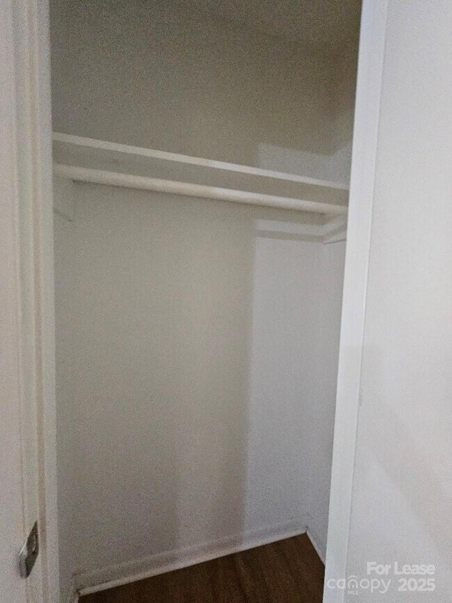 Building Photo - 4604 Coronado Dr