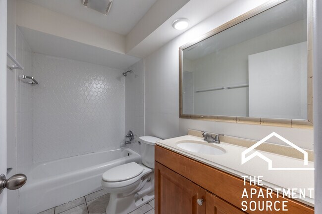 Building Photo - 2300 N Harlem Ave