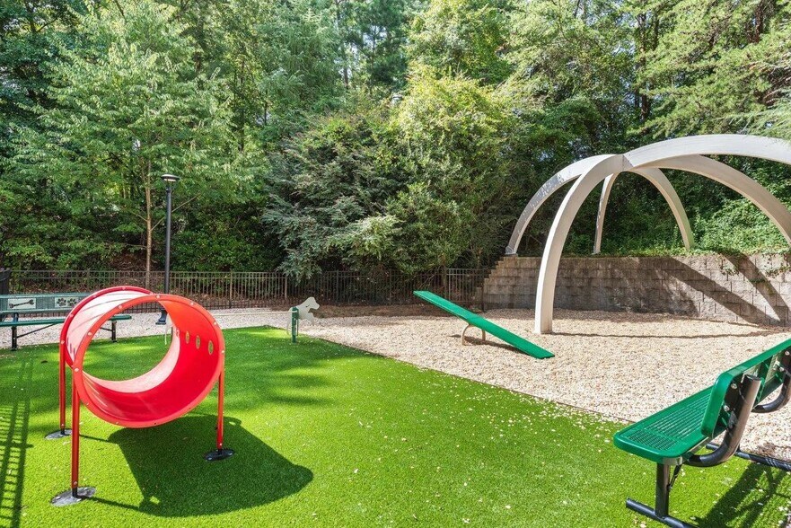 Building Photo - 795 Hammond Dr