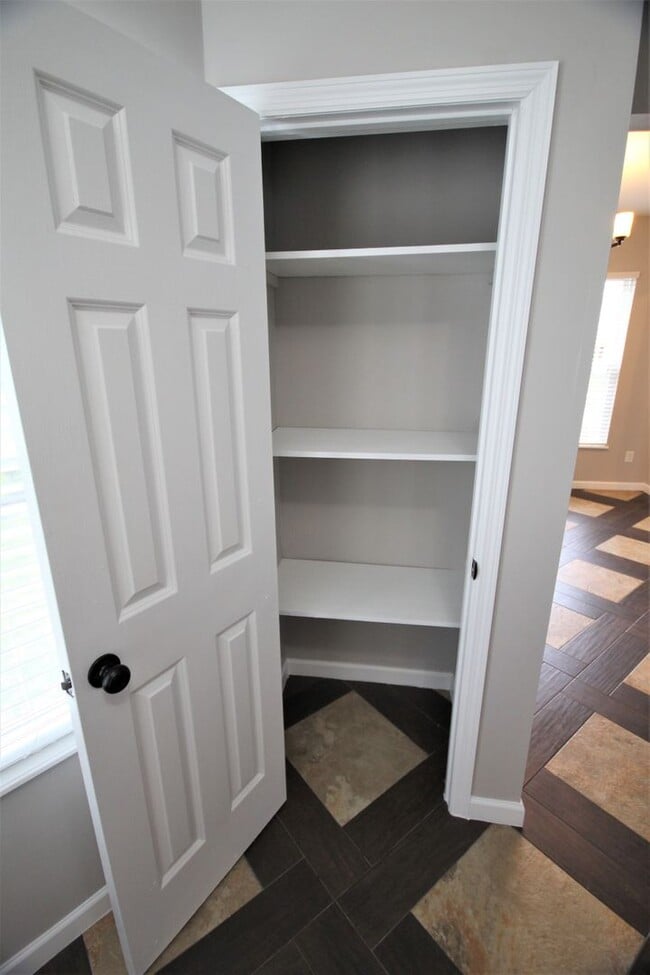 Building Photo - 3 Bedroom - Dublin