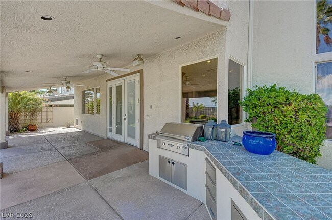 Building Photo - 4344 Tall Tree St