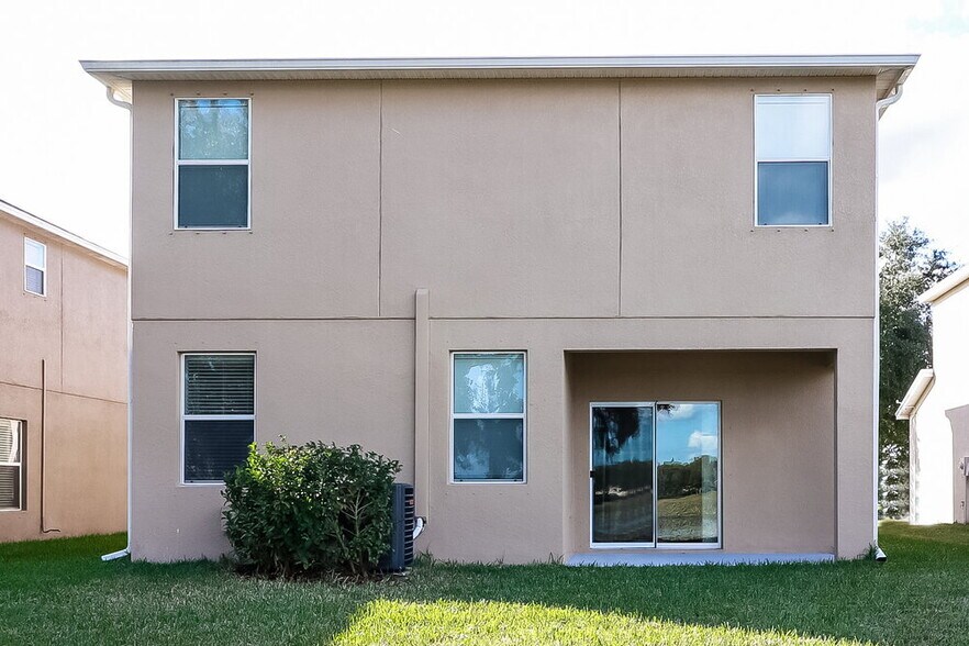 Building Photo - 13714 Lakemont Dr