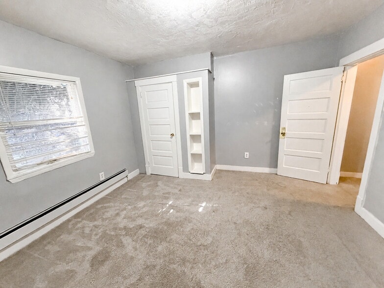 Building Photo - 1713 Walz St